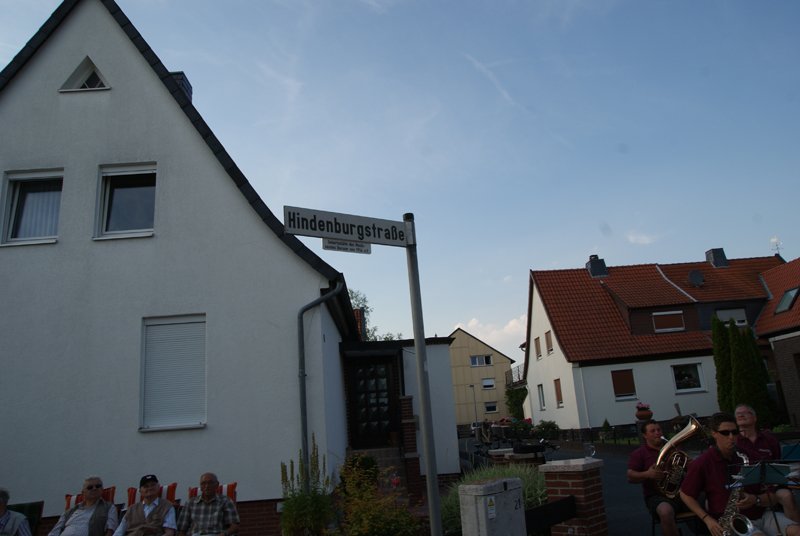 2014-07-18-Einweihung-Hinweisschilder-Hindenburgstraße-011